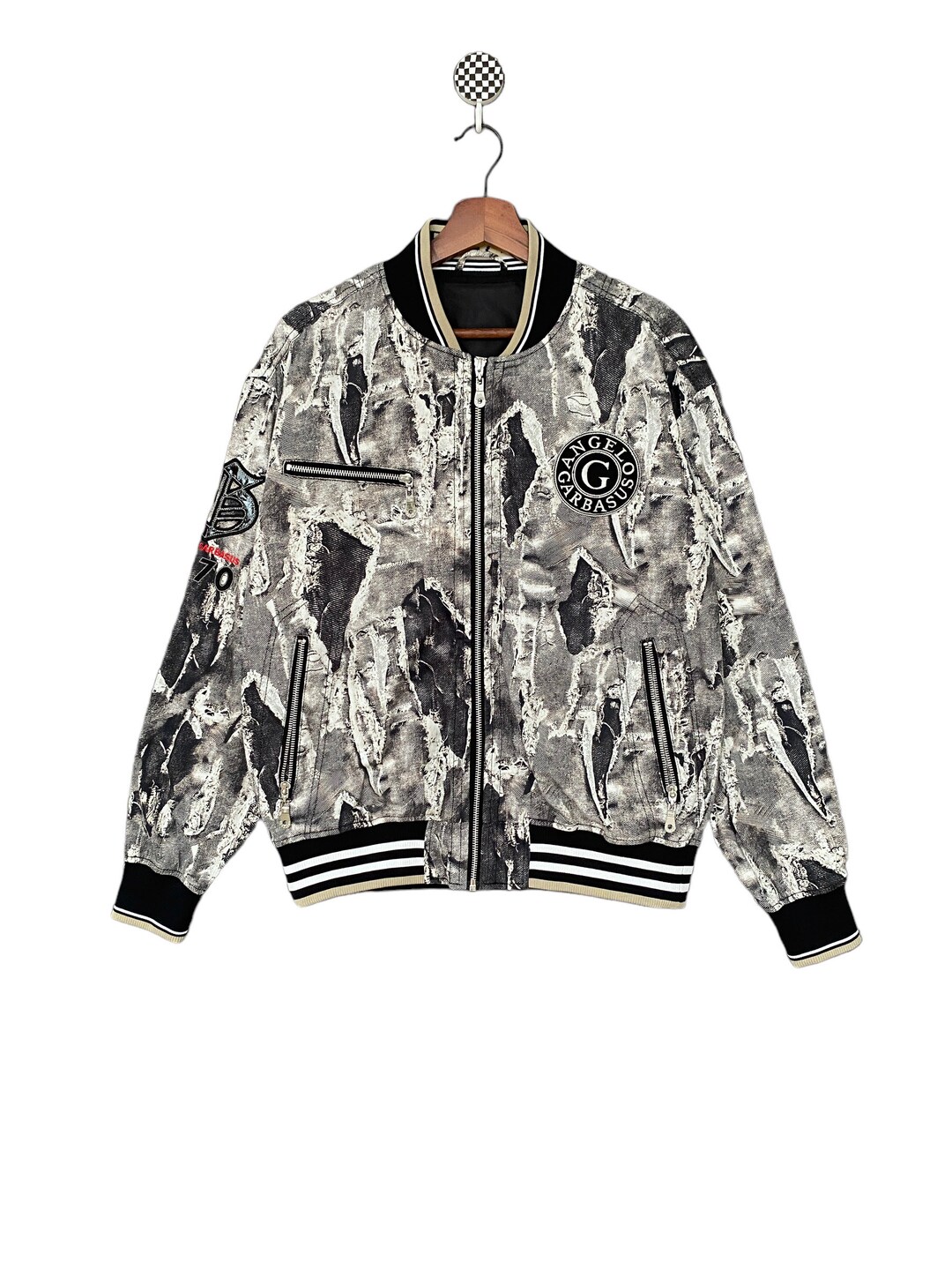 ミュージシャン BUMP OF CHICKEN Silver Jubilee Jacket XL Amazon.co.jp: BUMP OF CHICKEN TOUR 2022 Silver Jubilee at