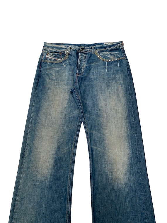 デニム・ジーパン Diesel Wide-Leg Vintage Wash Jeans With Distressed Detailing Rare Design Vintage Brand Diesel Jeans 2000s - Etsy