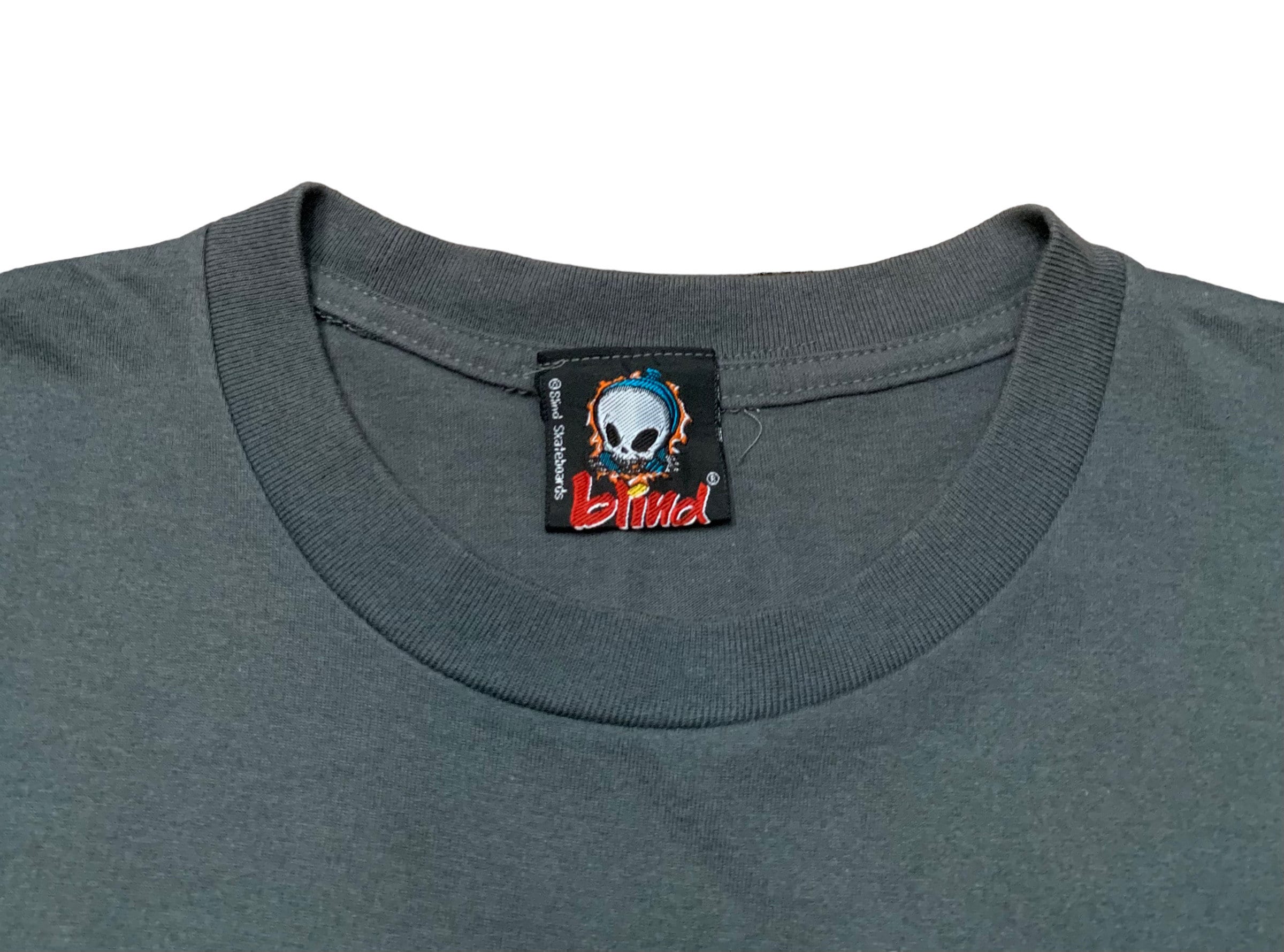 blind skateboards vintage グラフィック Tシャツ Blind Graphic T Shirt Vintage Skateboards Logo 90s Unisex
