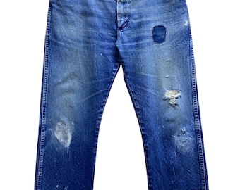 Rare Design Vintage Brand Wrangler Distressed Jeans 1980s