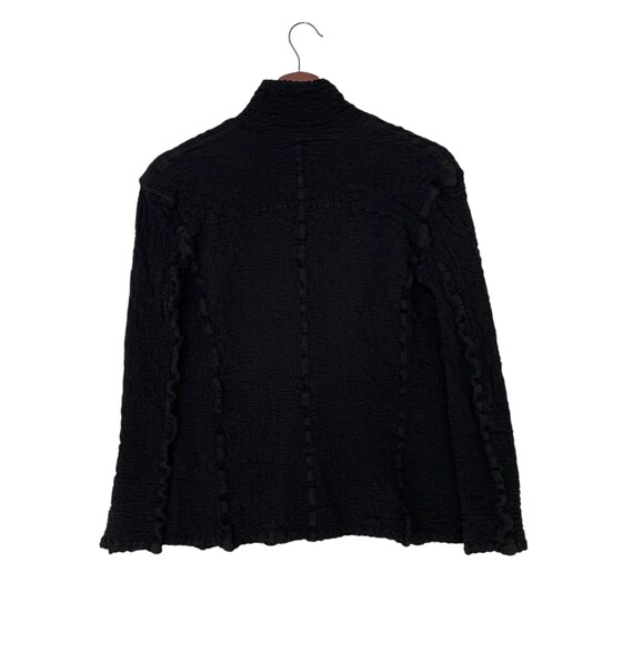【me ISSEY MIYAKE】定番 CAULIFLOWER JACKET 黒 CAULIFLOWER JACKET – ISSEY MIYAKE ONLINE STORE
