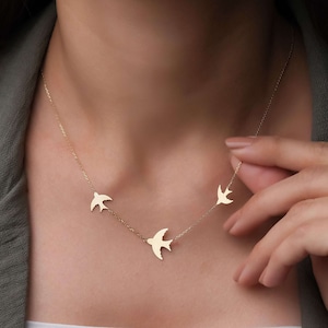 3 Little Birds Necklace Gold main image 1