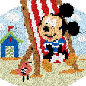 Kit de engate de trava para fazer tapete | Rato de desenho animado na praia