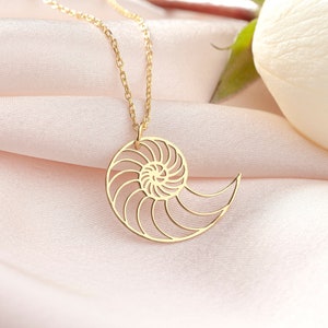 Dainty Tiny Snail Necklace, Snail Pendant, Snail Charm, Insect Jewelry, Origami Necklace, Slug Necklace, Nature Pendant, Tiny Snail Necklace
