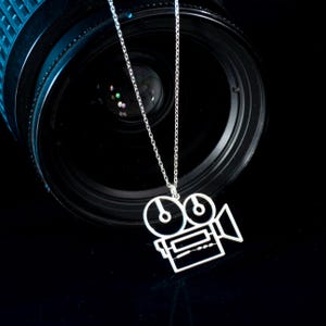 Camera  Necklace, Silver Photographer Jewelry, Camera Pendant, Photographer Gift, Photography Necklace, Camera Charm, Lens Symbol
