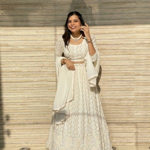 White Lakhnavi Lehenga Choli: Viscose Embroidery Wedding Dress