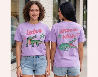 Più tardi Gator PNG, Dopo un po' Coccodrillo PNG, Frase divertente PNG, Grafica di tendenza PNG, Design di maglietta femminile, Download PNG di boutique