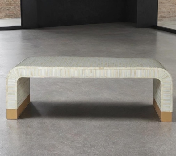 ハンドメイドのストライプ模様の骨象嵌コーヒーテーブル - 長方形の