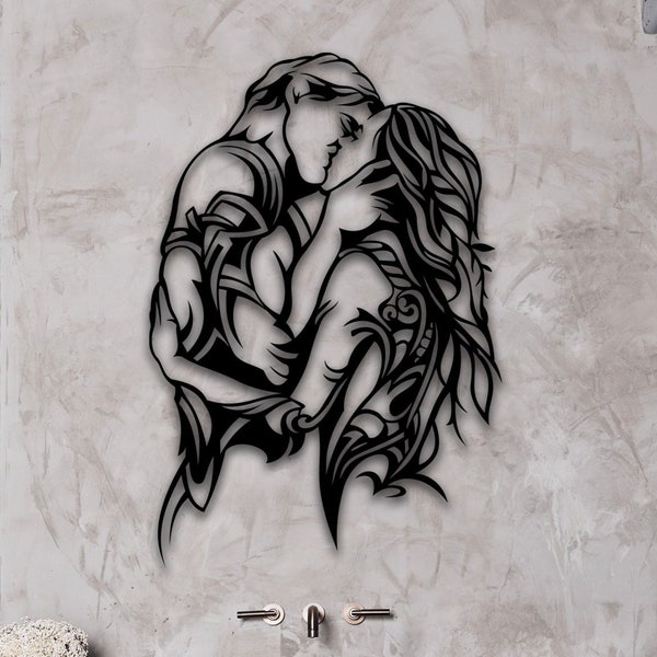 Kissing Couple Metal Wall Decor