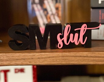3D Printed spicy romance Lover Shelf Sign| Bookish Decor for Bookshelf|Reading Nook|Gift for Readers & Book Lovers
