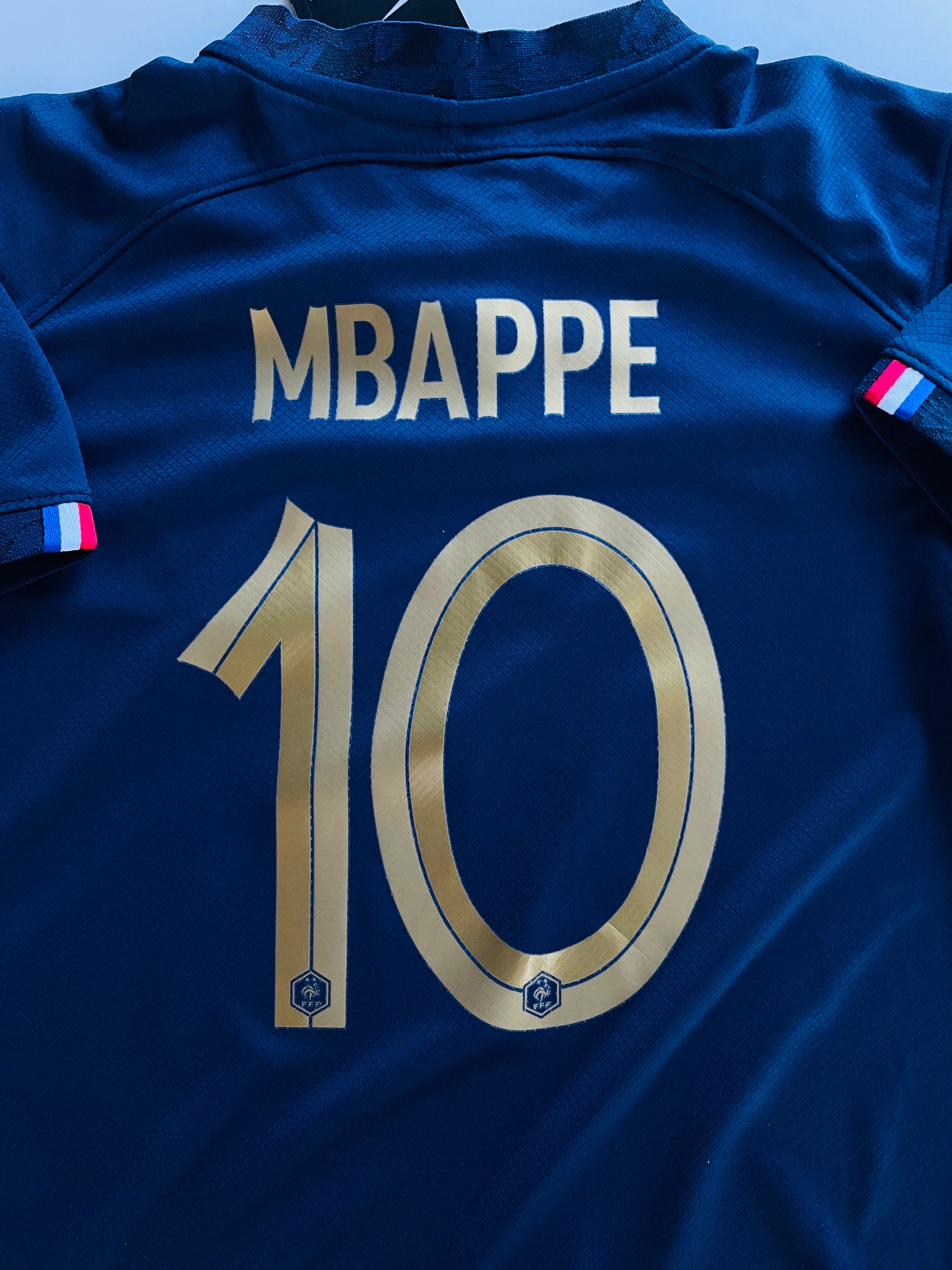 Maillot Mbappé ENFANT/JUNIOR Equipe de France Domicile Coupe Du Monde 2022