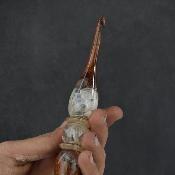 Aguja de crochet ergonómica de palisandro: mango de resina, tejido artesanal