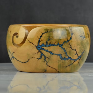 Lichtenberg Figure Epoxy Yarn Bowl: Mango Wood Knitting Bowl (7x4)