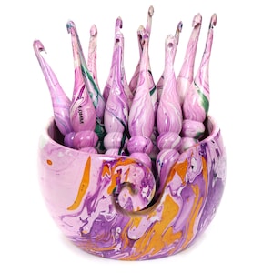 Handmade Marbled Resin Crochet Hook Set with Beechwood Yarn Bowl & Winder
