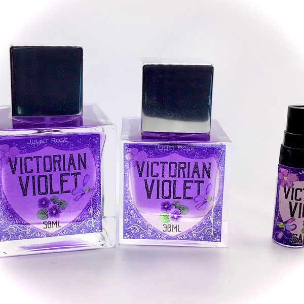 Victorian Violet EDP - Parfum frais, crémeux et poudré de violette de Parme avec de la rose douce crémeuse, du sucre d'amande, de l'héliotrope et de la feuille de violette