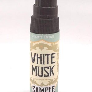 White Musk EDP 3ml Sample Classic, Soft musk feminine scent with lily, driftwood, white musk, peach, jasmine, soft powder and sandalwood