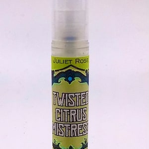 Twisted Citrus EDP - 3ml Sample. Fresh Vibrant Citrus EDP with Grapefruit, Lemon, Satsuma, Basil, Orange, Ginger, Patchouli and Cedarwood.
