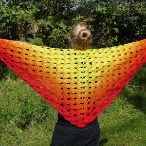 Crochet triangular scarf &quot;Sunset&quot;