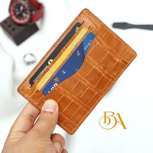 Tarjetero de piel de cocodrilo de alta calidad, tarjetero de piel de cocodrilo auténtica. Cartera minimalista de piel para tarjetas de crédito hecha a mano.