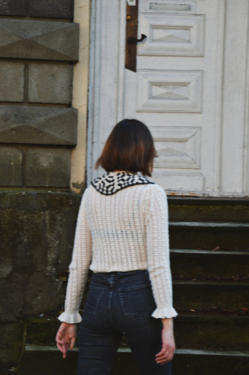 100% Handmade Collar Accessory, Detachable Black and White Collar, Granny Square Neckpiece, Vintage Style Collar, Crochet Collar image 4