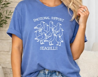 Camiseta divertida de gaviota, camiseta de apoyo emocional con gaviotas, estampado divertido de aves playeras, regalo costero oceánico, ropa de playa con humor