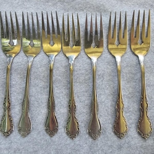 Oneida Mansion Hall Distinction Deluxe Flatware Set Of 7 Salad Forks 6&quot; Replace.