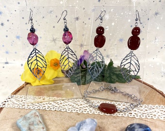 Ensemble vendu séparément : boucles d'oreilles pendentifs feuilles disponibles en 2 coloris et bracelet avec perles upcyclés marrons