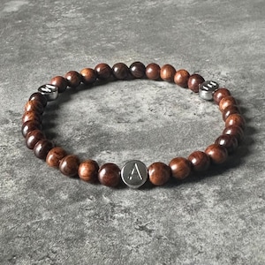 Houten herenarmband, gepersonaliseerde initiaal, bohostijl, cadeaus voor vriend