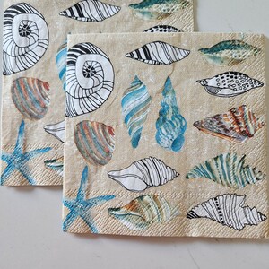 Clams in the Sand  DECOUPAGE Napkin - Set of 4 Individual Napkins - COCKTAIL or GUEST Towel Size Paper Napkin - for crafting