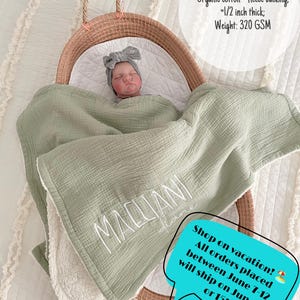 Geborduurde babydeken met naam: biologische mousseline en sherpa, aandenken