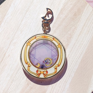 Shaker Charm- Usagi&#39;s Compact -Double-sided Acrylic Shaker Charm - Keychain - Anime - Manga - Accessory - Kawaii