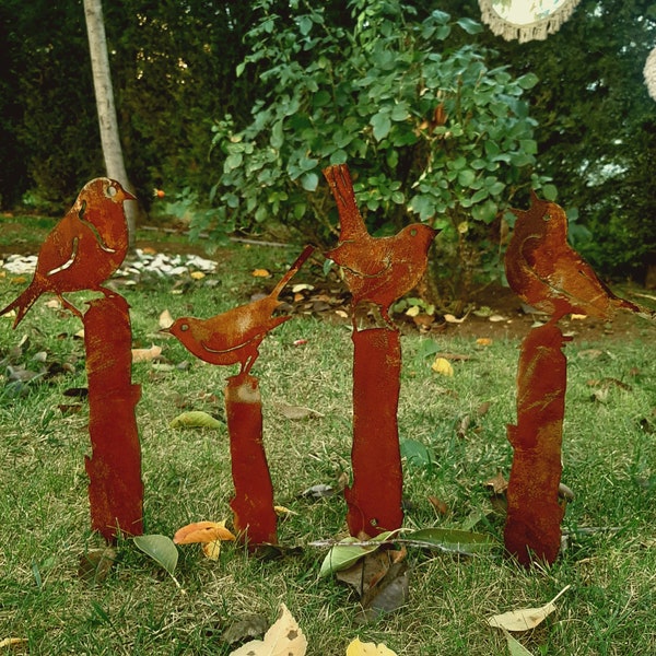 4 pièces Silhouette d'oiseau d'art de jardin en acier rustique - Un ajout unique et accrocheur à votre espace extérieur