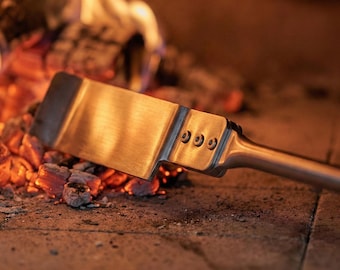 Râteau à braises pour four à pizza robuste - Outil de gestion des cendres et des incendies en acier inoxydable pour fours à pizza à bois