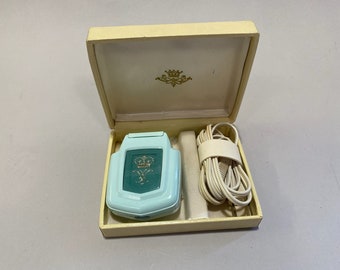 Vintage 1960's  Ladies Remington Shaver