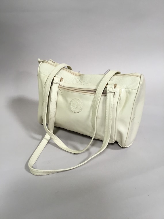 Vintage 1970's Off White Leather Axiom - image 1