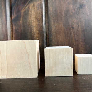 Bloc | Formes en bois volumineuses | Décor de plateau à plusieurs niveaux | Garde d'étagères | Bricolage | Bois bruts découpés | Fournitures créatives | Ebauches | Cubes | Carré