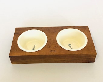 Wooden Elevated Cat Bowl – Stainless Steel Bowls, Modern Pet Feeding Station, Stress-Free Anti-Vomiting Design