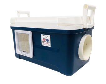 Insulated Outdoor Cat House | Winter Cat Shelter with Organic Straw Bale | Warm Kitty Condo