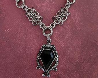 Chainmail Necklace with Pendant