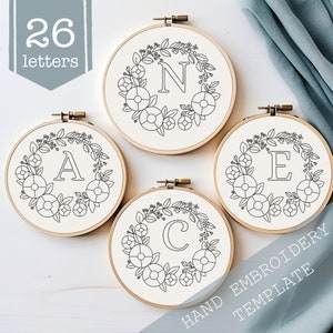 Letras para bordar, alfabeto com flores, padrão de alfabeto, monograma, iniciais para bordar, presente de natal, presente feito à mão, alfabeto floral