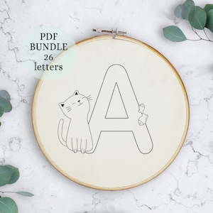 Padrão PDF de bordado de alfabeto de gato e peixe, download digital instantâneo, bordado de letras com design de gato, monograma animal, presente para amantes de gatos