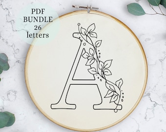 Komplettes Alphabet Stickmuster, pdf Stickmuster Stickmuster mit Blumen, florales Monogramm Anfangssofortiger digitaler Download Stickrahmen Dekor