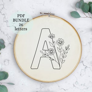 Patrón de bordado de letras florales personalizado, regalo personalizado, diseño de bordado inicial, bordado de bricolaje, arte de aro de bricolaje, boda, San Valentín de amor