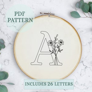 Padrão de bordado de alfabeto floral, 6 polegadas, download digital instantâneo, design de bordado de letras com flores, monograma floral, flores silvestres