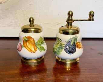 Vintage Temperata Macina Vegetable Pattern Salt and Pepper Mill Recency Style Italy Italian Ceramic and Brass