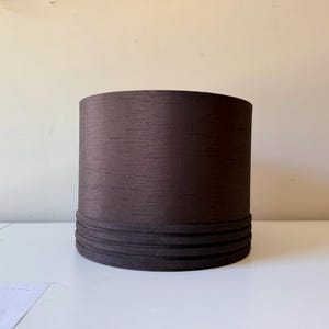 Paralume a barile in seta marrone