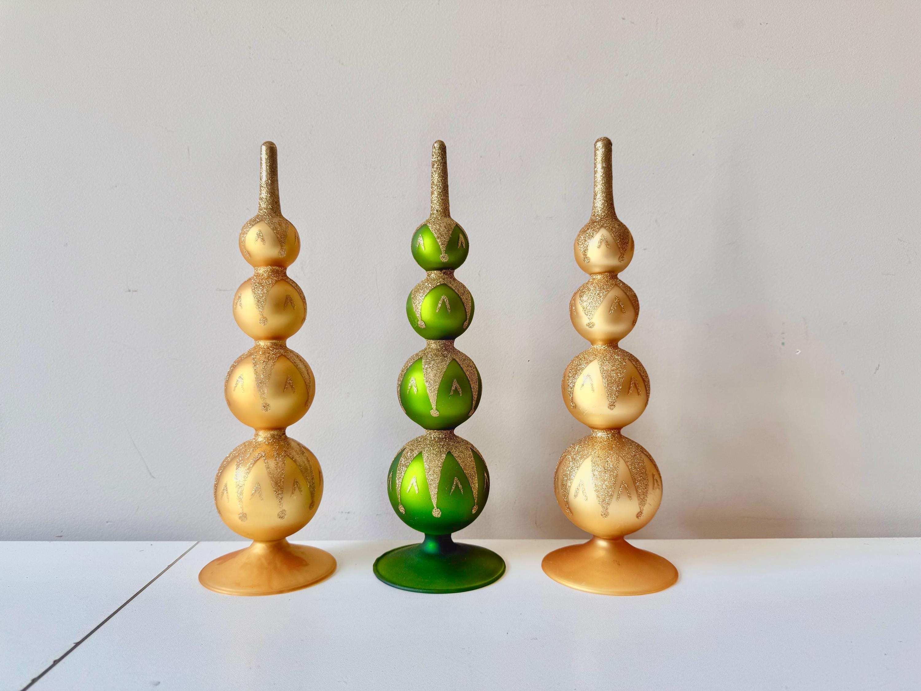 Finial tree topper