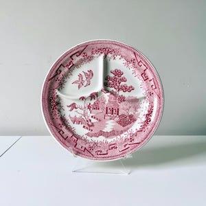 1940s Red Willow Transfer Divided Grille Plate