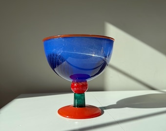 Cuenco de pedestal de cristal azul "Can Can" de Transjö Hyatta Sweden vintage