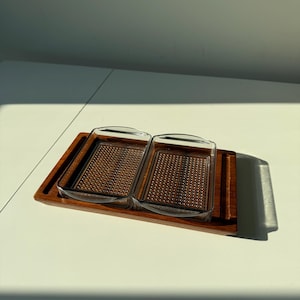 Bandejas y tabla para servir condimentos de teca Luthje danesas vintage